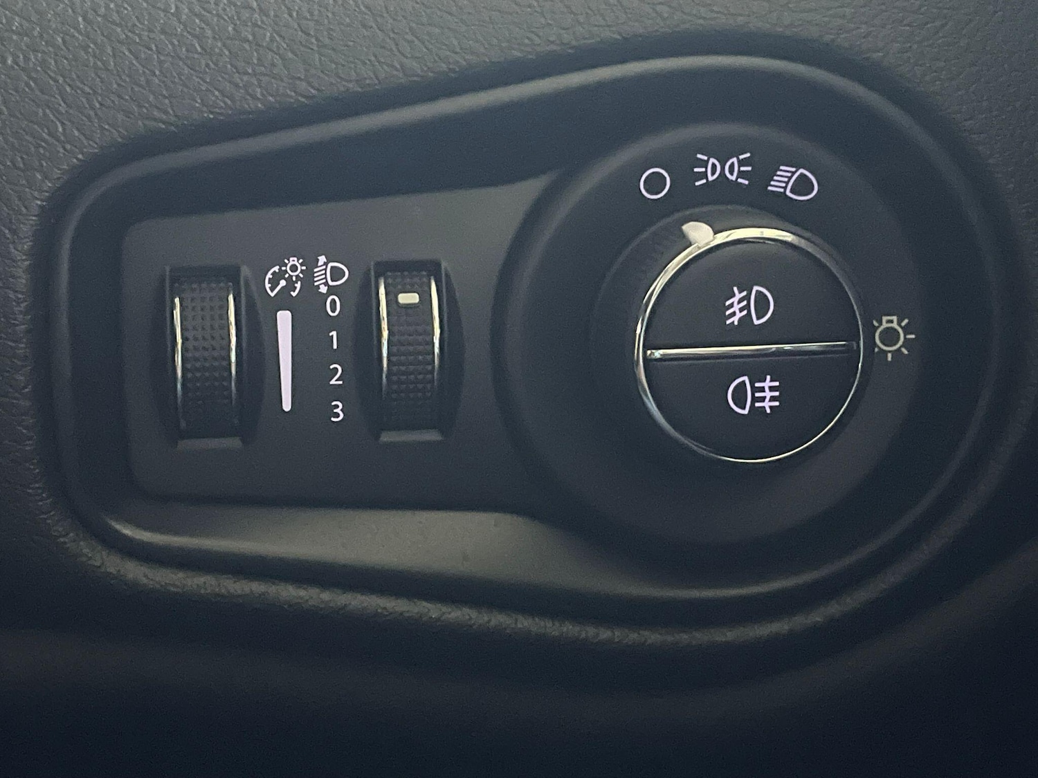 Used Jeep Renegade 2020 for sale - 76072064: Photo 22