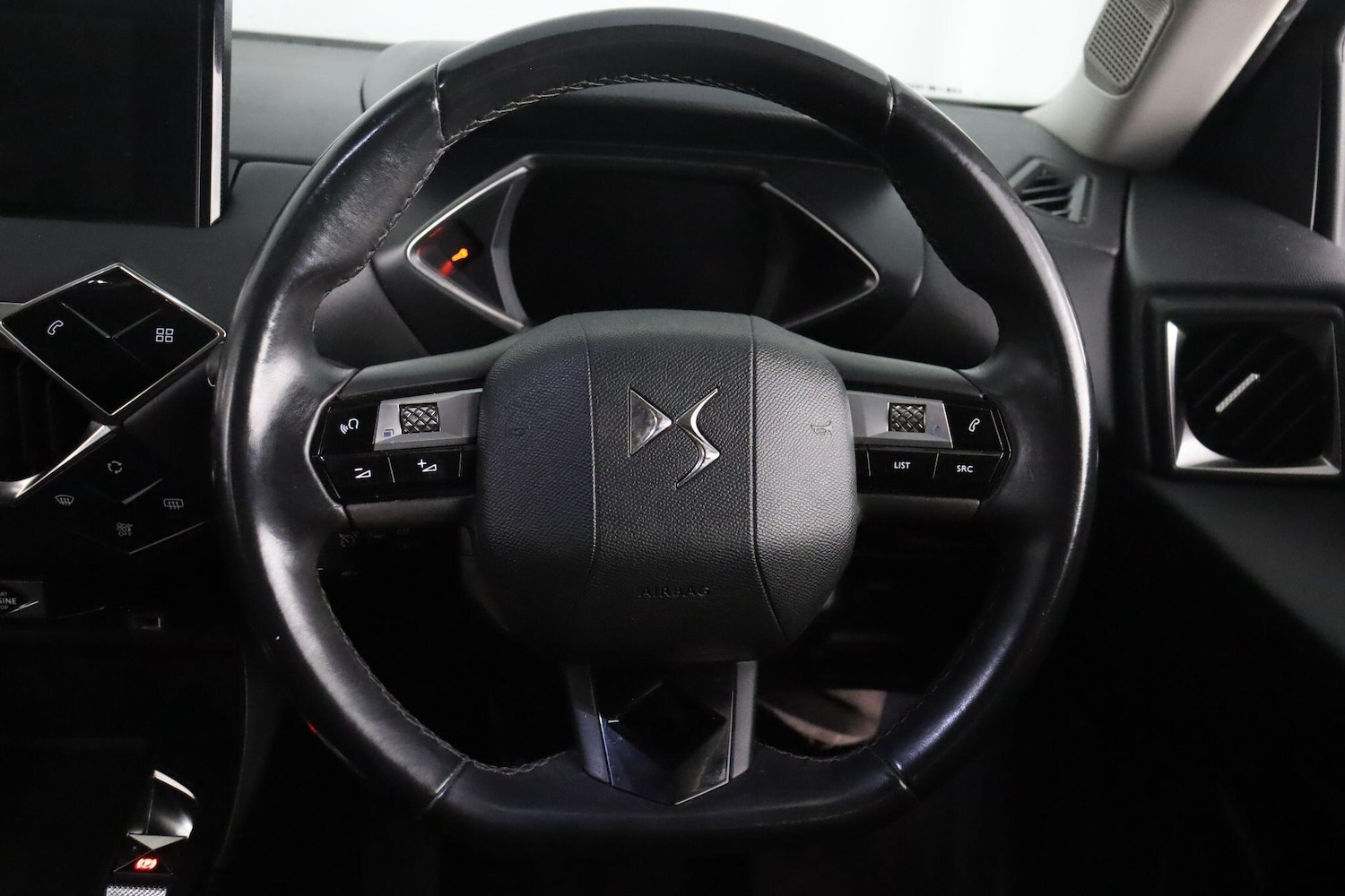 Used DS Automobiles DS 3 Crossback 2022 for sale - 76714662: Photo 9