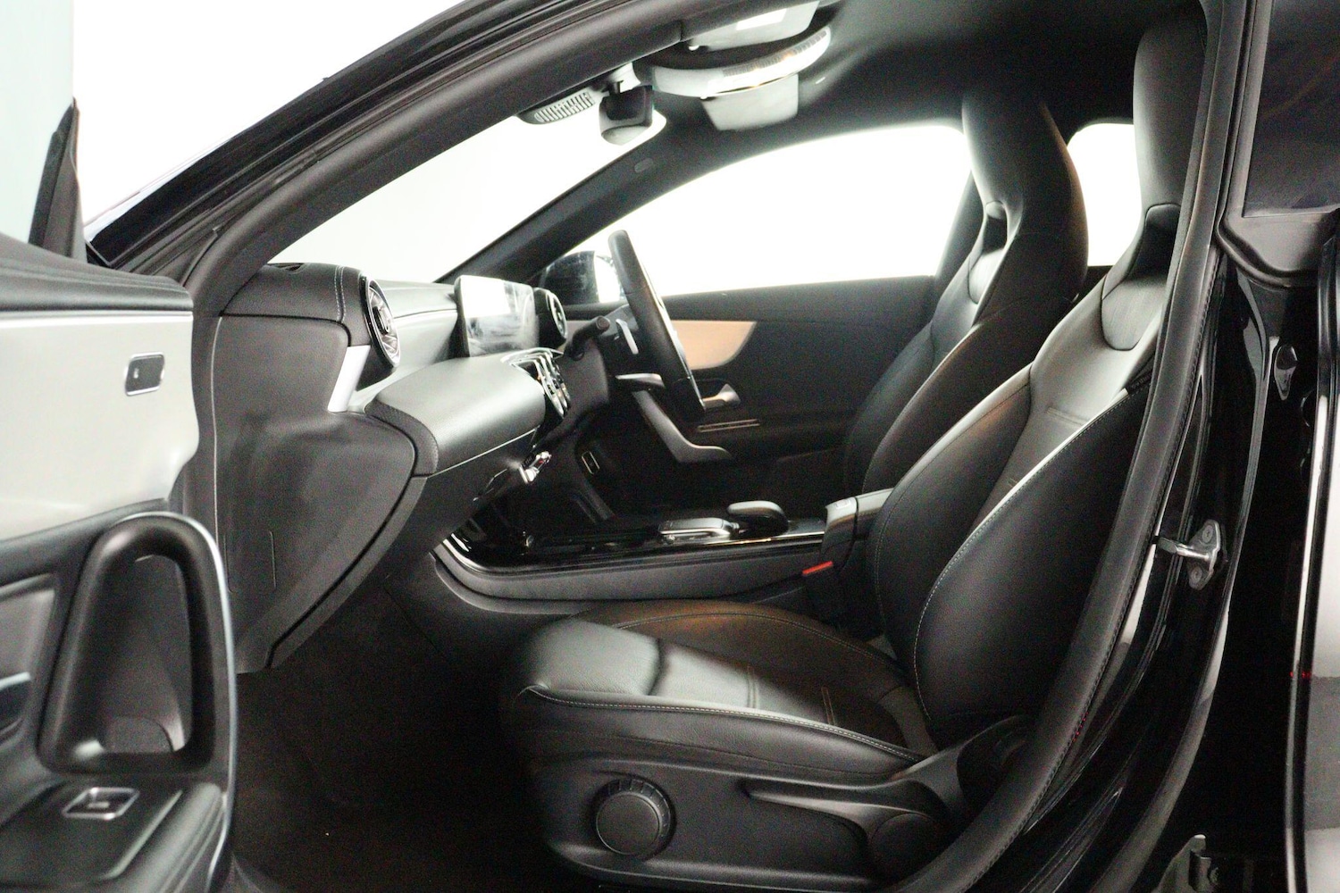 Used Mercedes-Benz CLA 2022 for sale - 76360634: Photo 11