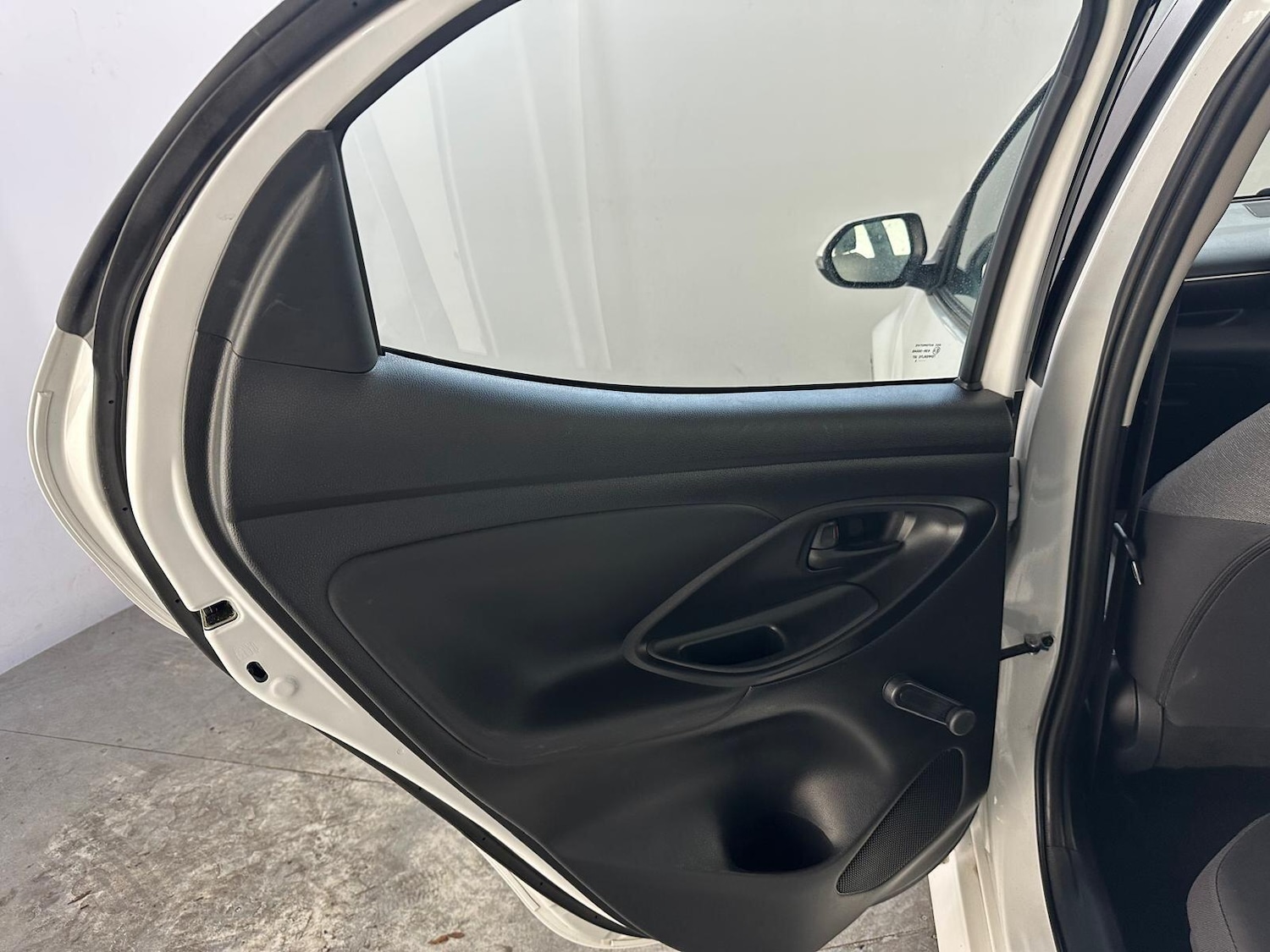 Used Toyota Yaris 2022 for sale - 76689198: Photo 19