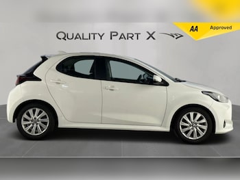 Used Toyota Yaris 2022 for sale - 76689198: Photo