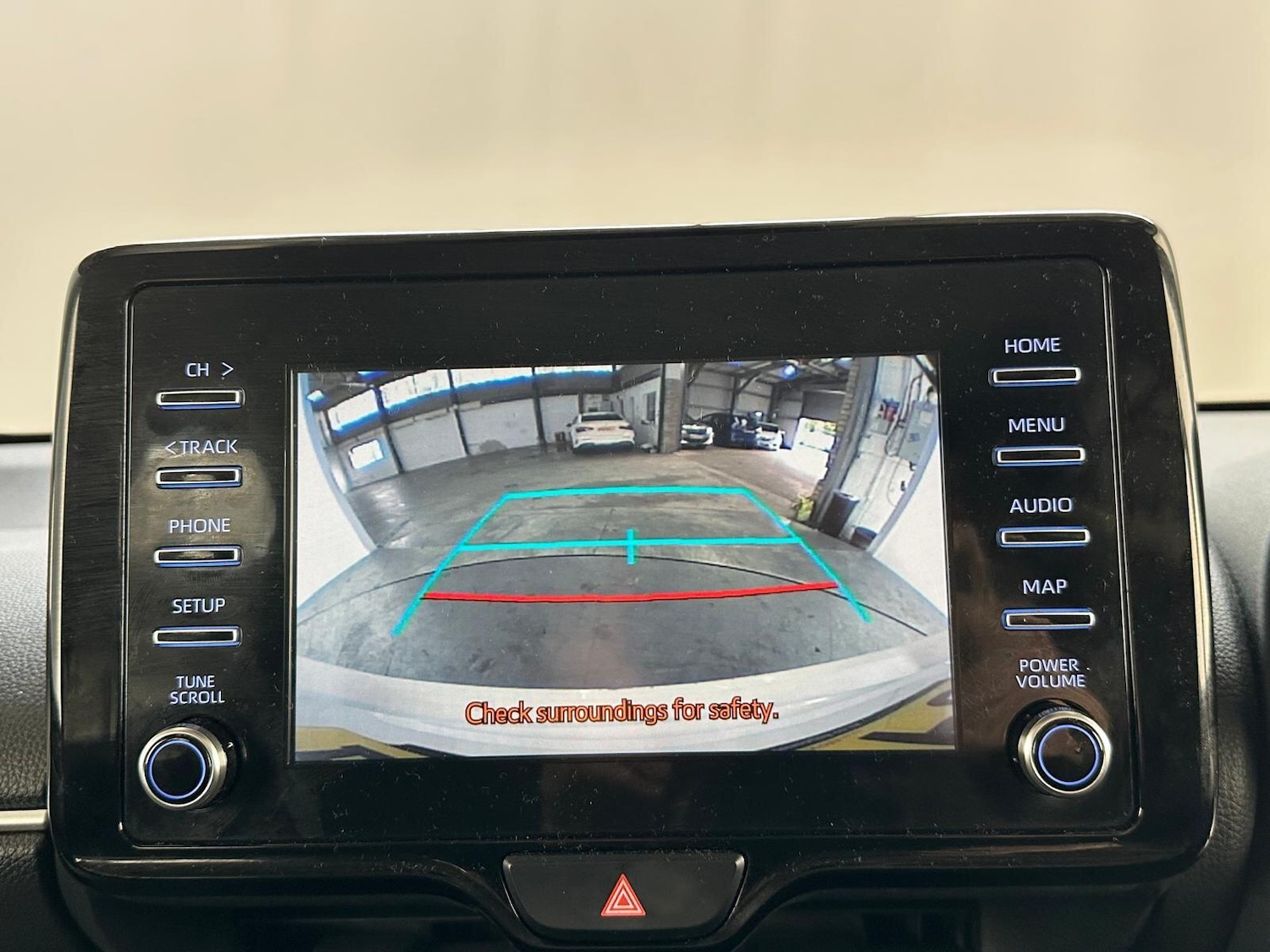 Used Toyota Yaris 2022 for sale - 76689198: Photo 32