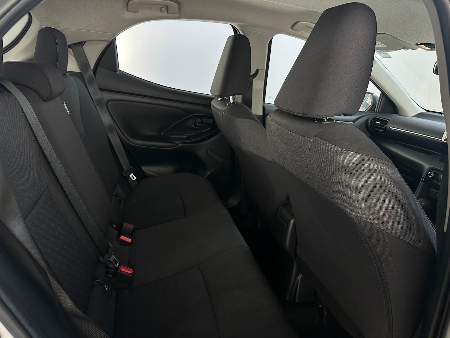 Used Toyota Yaris 2022 for sale - 76689198: Photo 9