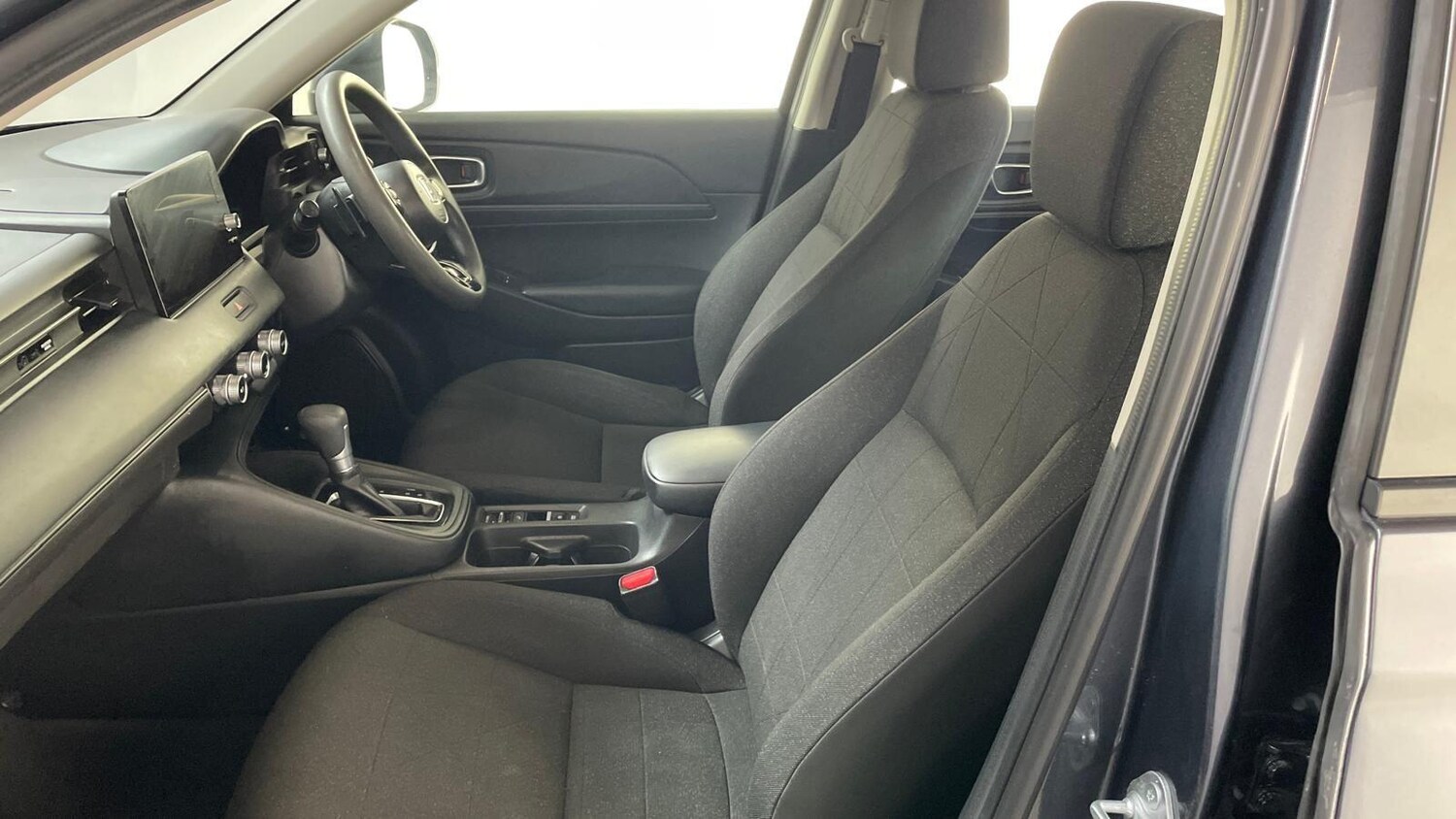 Used Honda HR-V 2023 for sale - 75928233: Photo 13