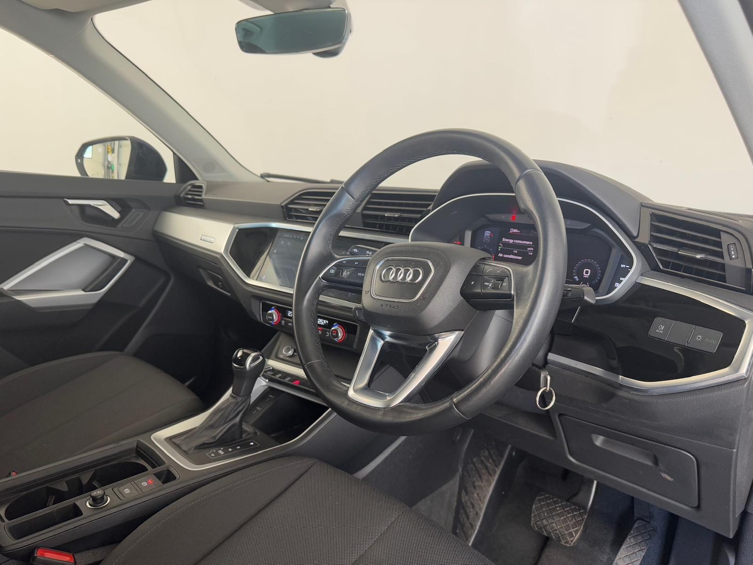 Used Audi Q3 2021 for sale - 76360710: Photo 8