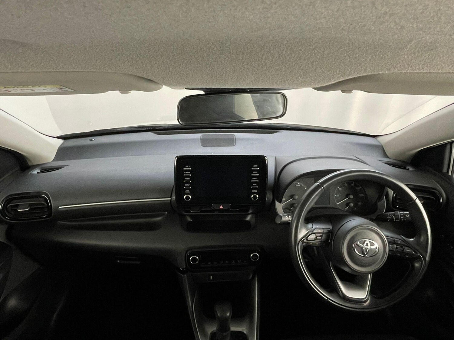 Used Toyota Yaris 2022 for sale - 76000674: Photo 10