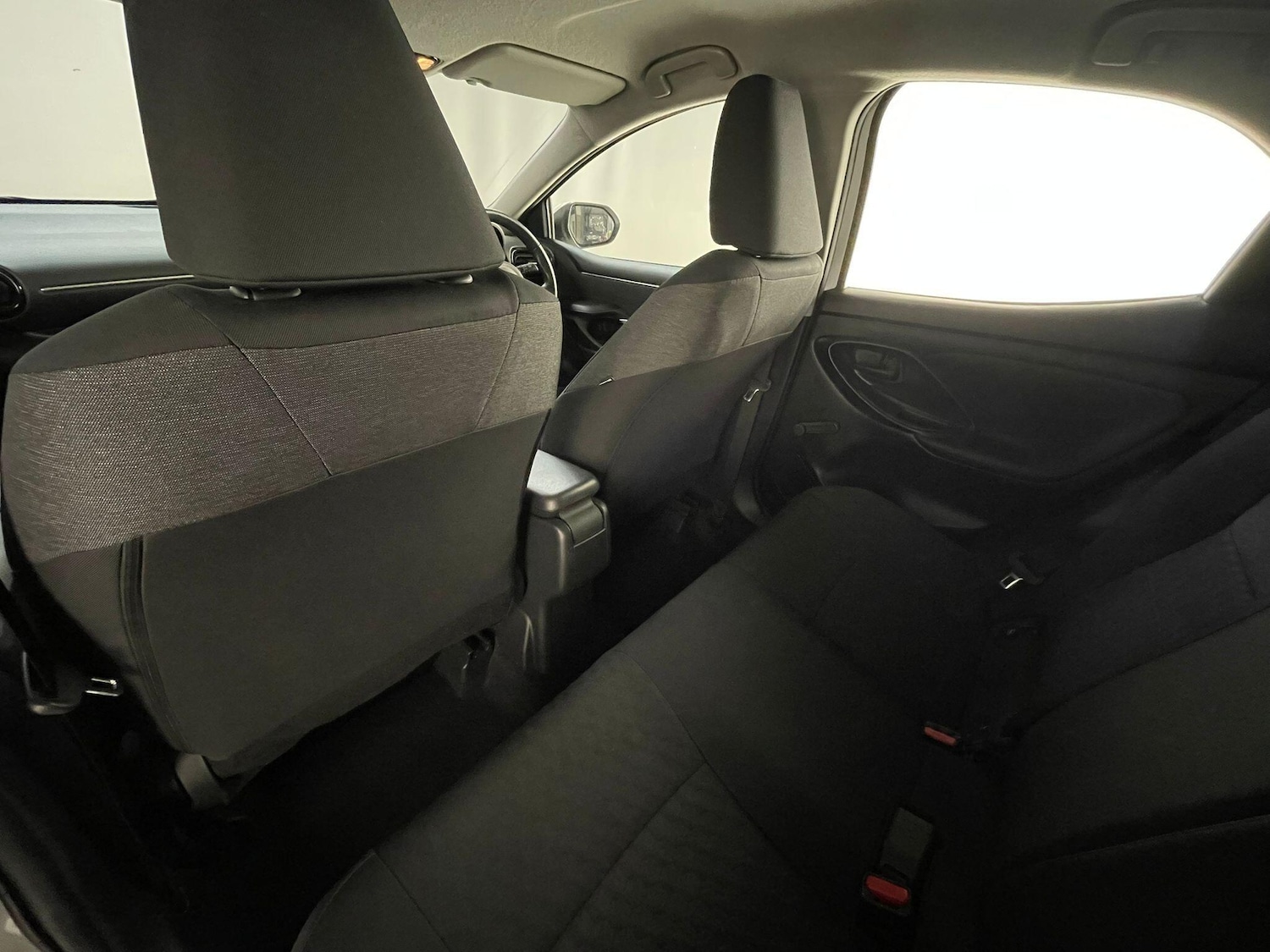 Used Toyota Yaris 2022 for sale - 76000674: Photo 16