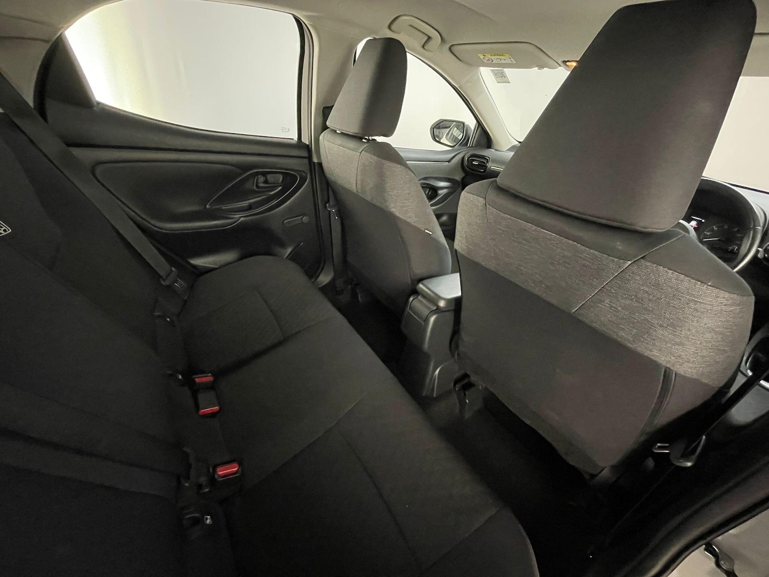 Used Toyota Yaris 2022 for sale - 76000674: Photo 17
