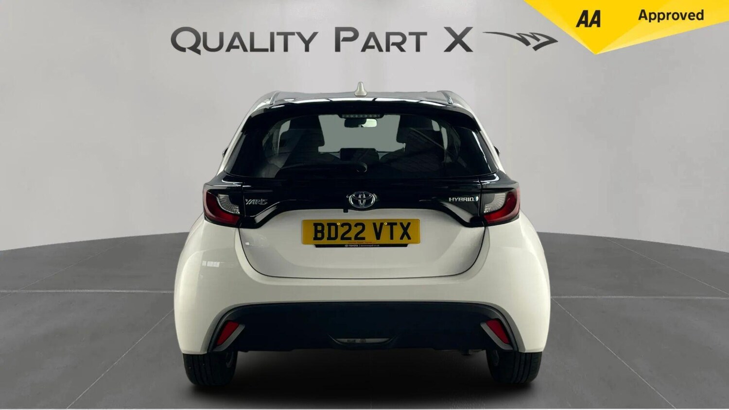 Used Toyota Yaris 2022 for sale - 76000674: Photo 3