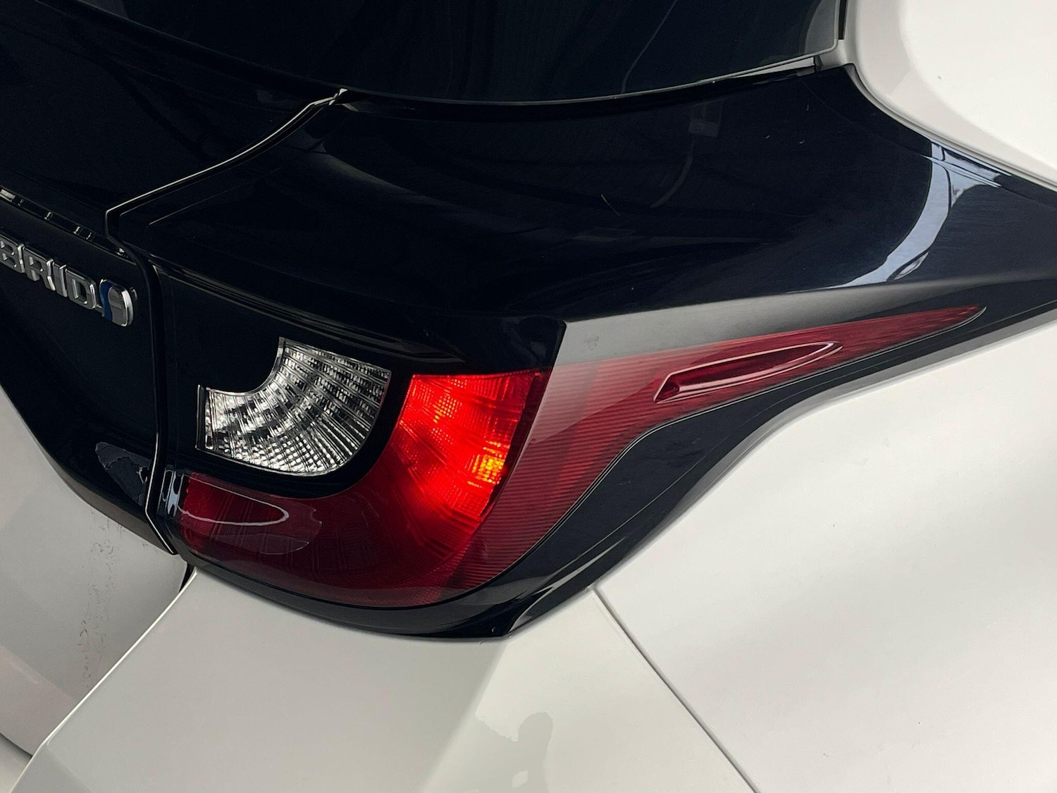 Used Toyota Yaris 2022 for sale - 76000674: Photo 38