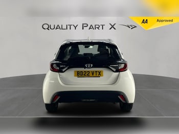 Used Toyota Yaris 2022 for sale - 76000674: Photo 3