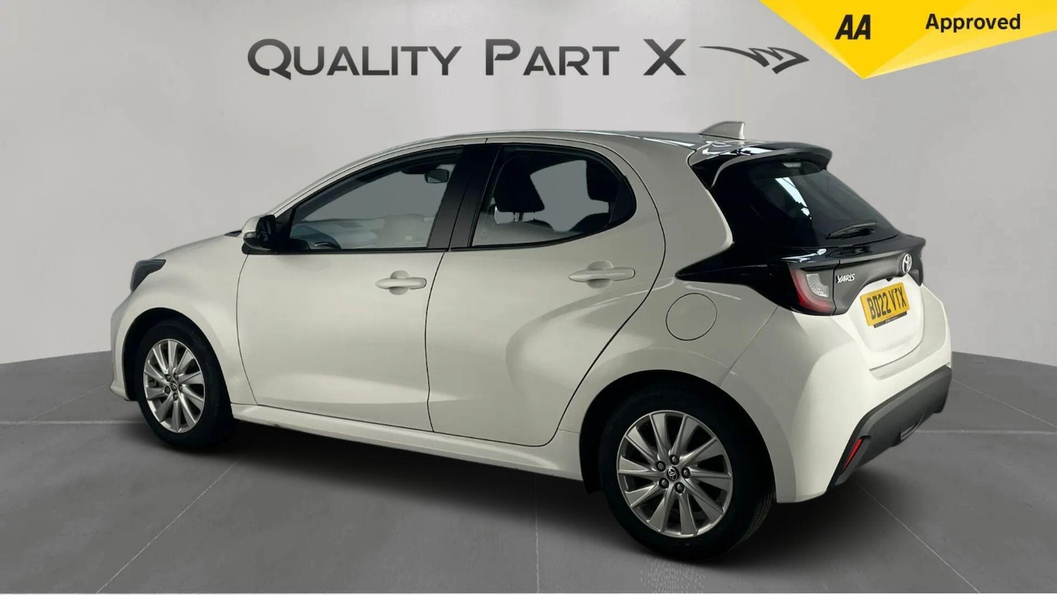 Used Toyota Yaris 2022 for sale - 76000674: Photo 4
