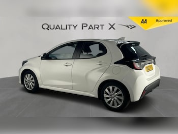 Used Toyota Yaris 2022 for sale - 76000674: Photo 4