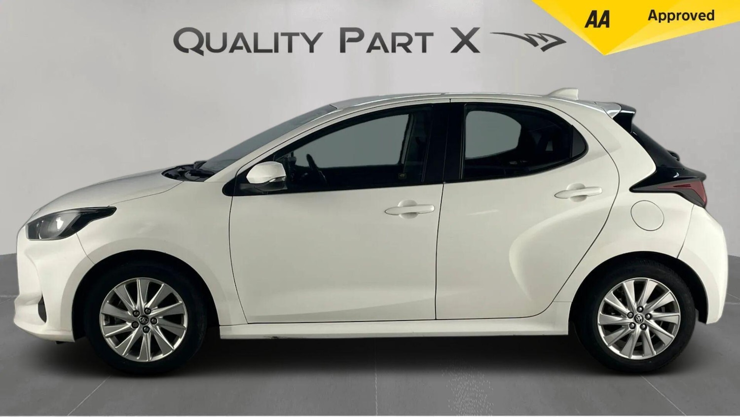 Used Toyota Yaris 2022 for sale - 76000674: Photo 5