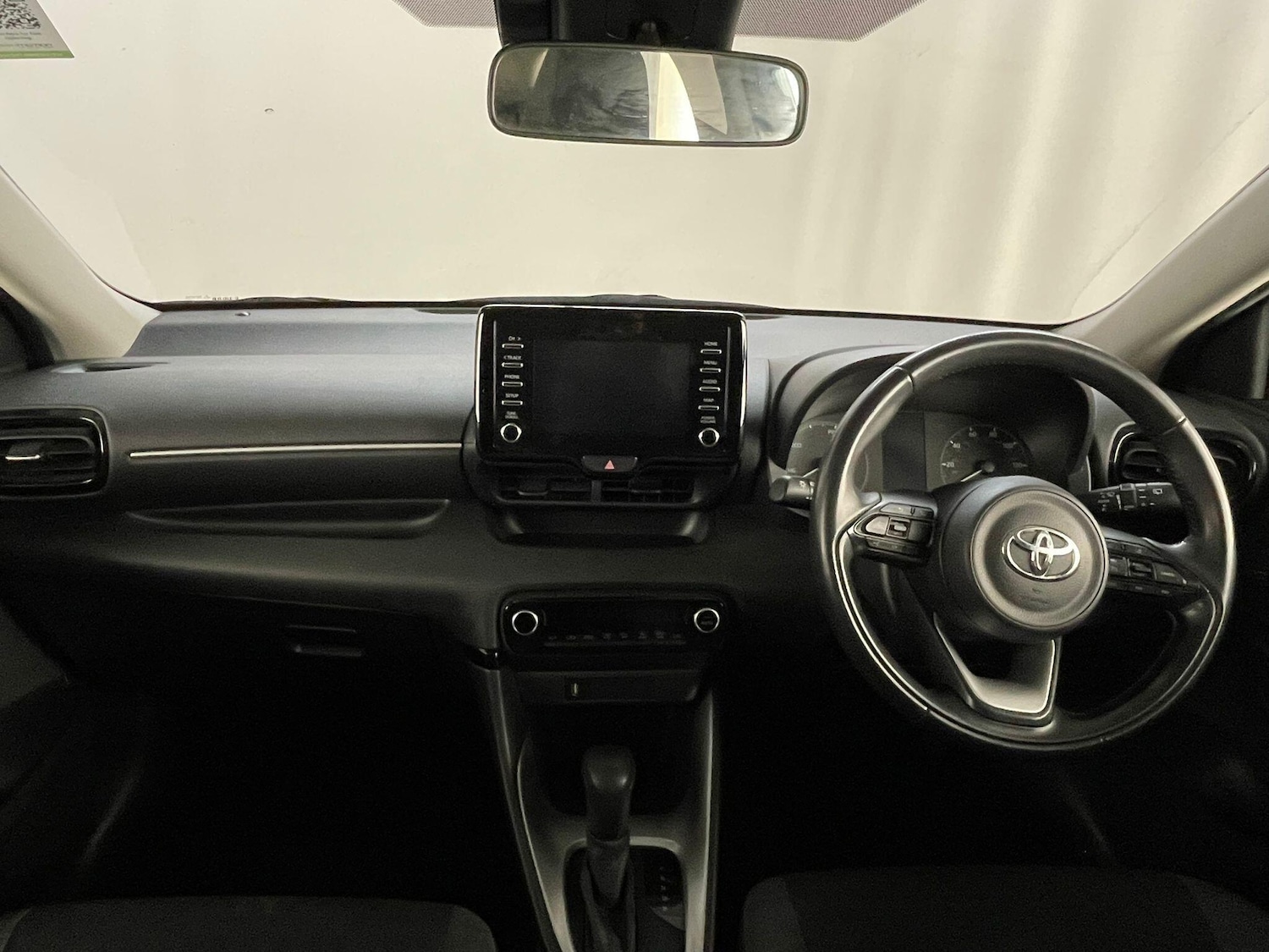 Used Toyota Yaris 2022 for sale - 76000674: Photo 9