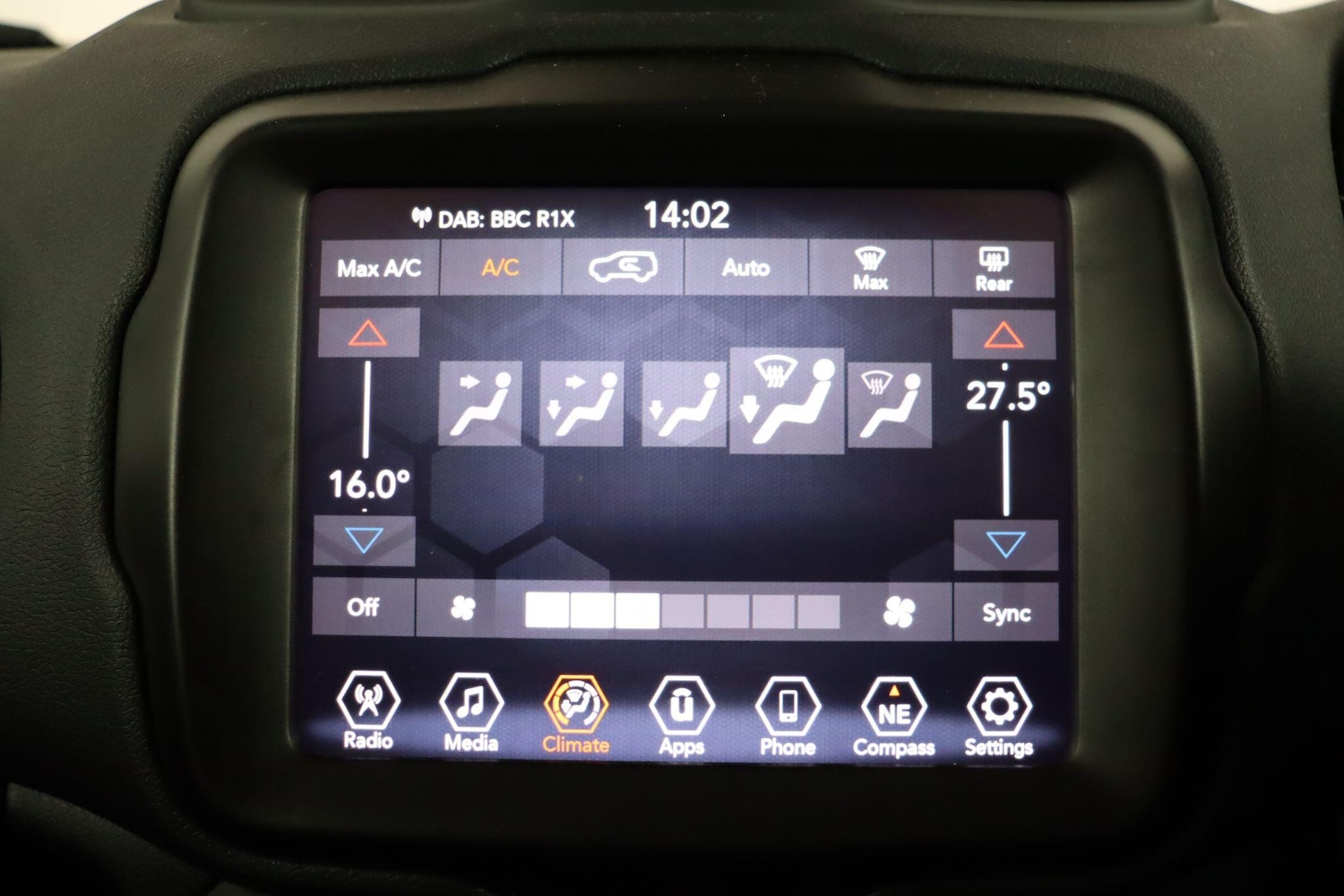 Used Jeep Renegade 2023 for sale - 77292047: Photo 32