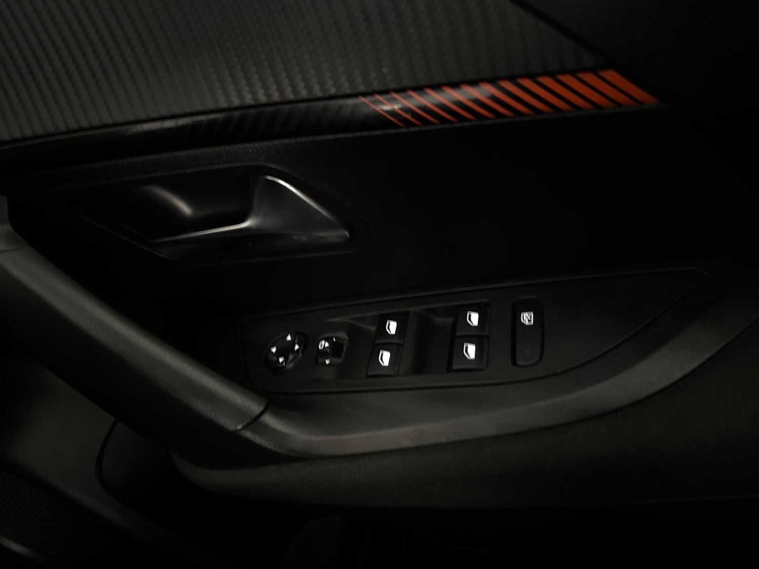 Used Peugeot 2008 2021 for sale - 76584549: Photo 22