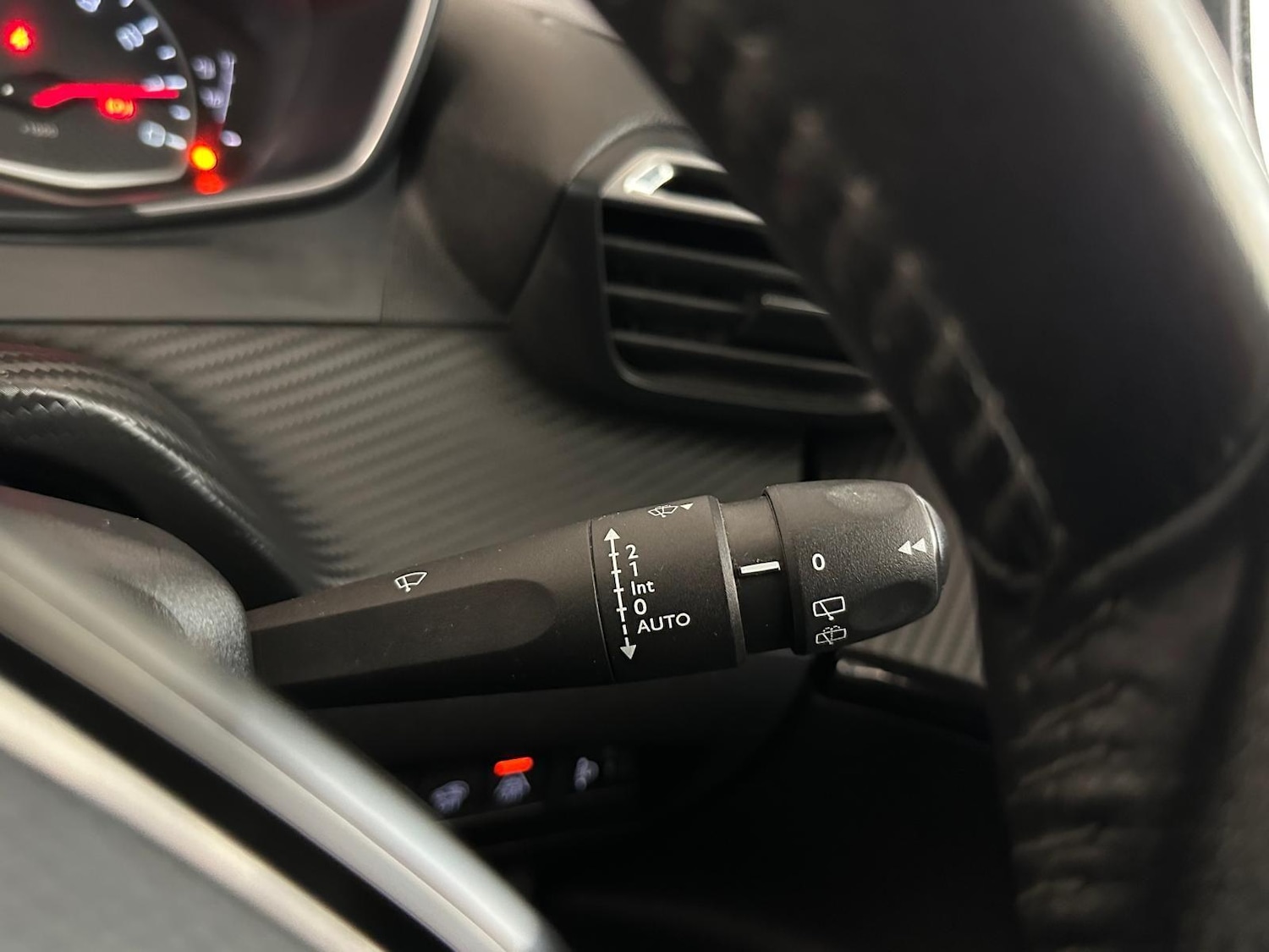 Used Peugeot 2008 2021 for sale - 76584549: Photo 25