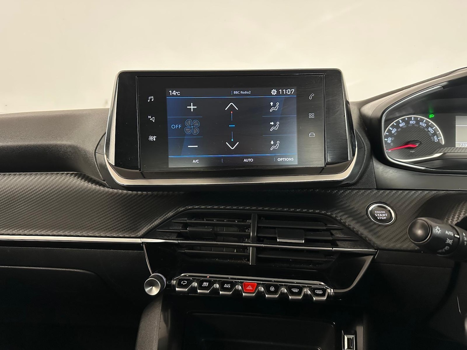 Used Peugeot 2008 2021 for sale - 76584549: Photo 33