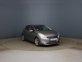 Used Peugeot 208 2013 for sale - 79397127: Photo