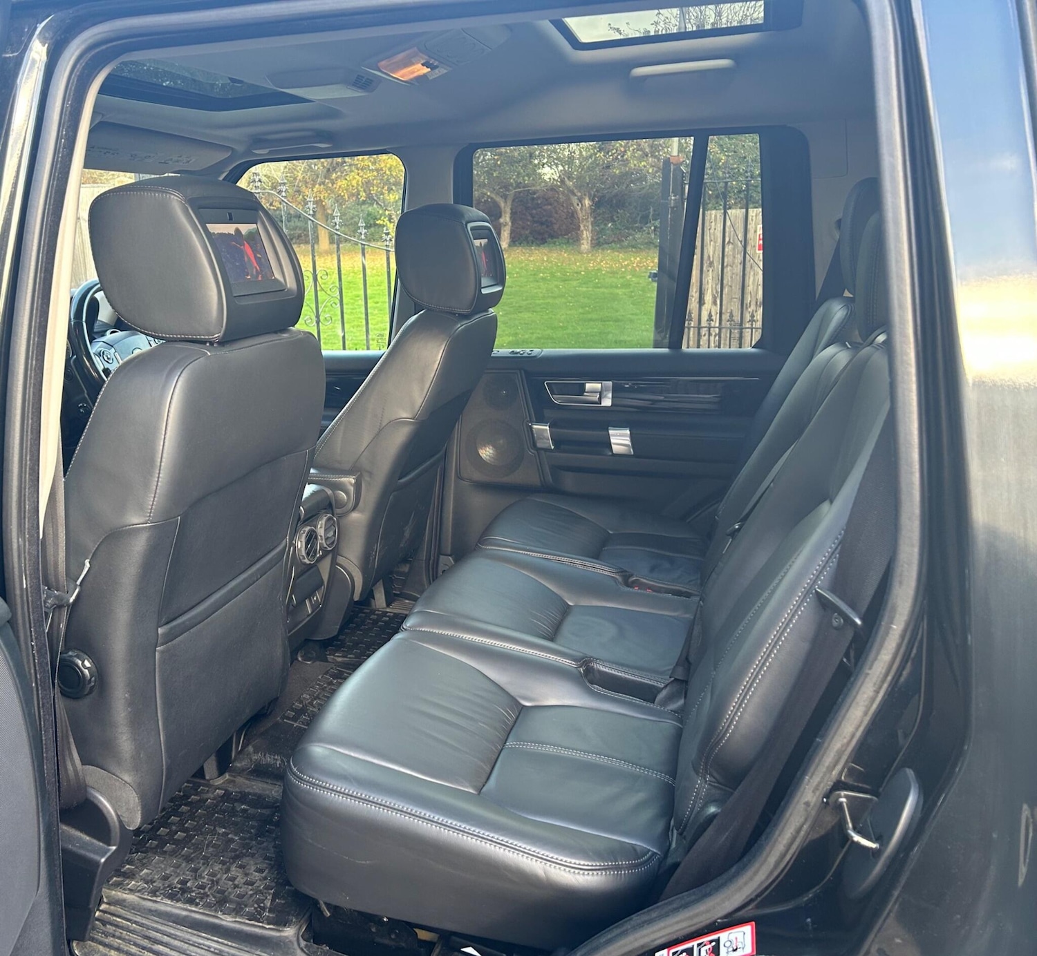 Used Land Rover Discovery 2010 for sale - 76619791: Photo 18