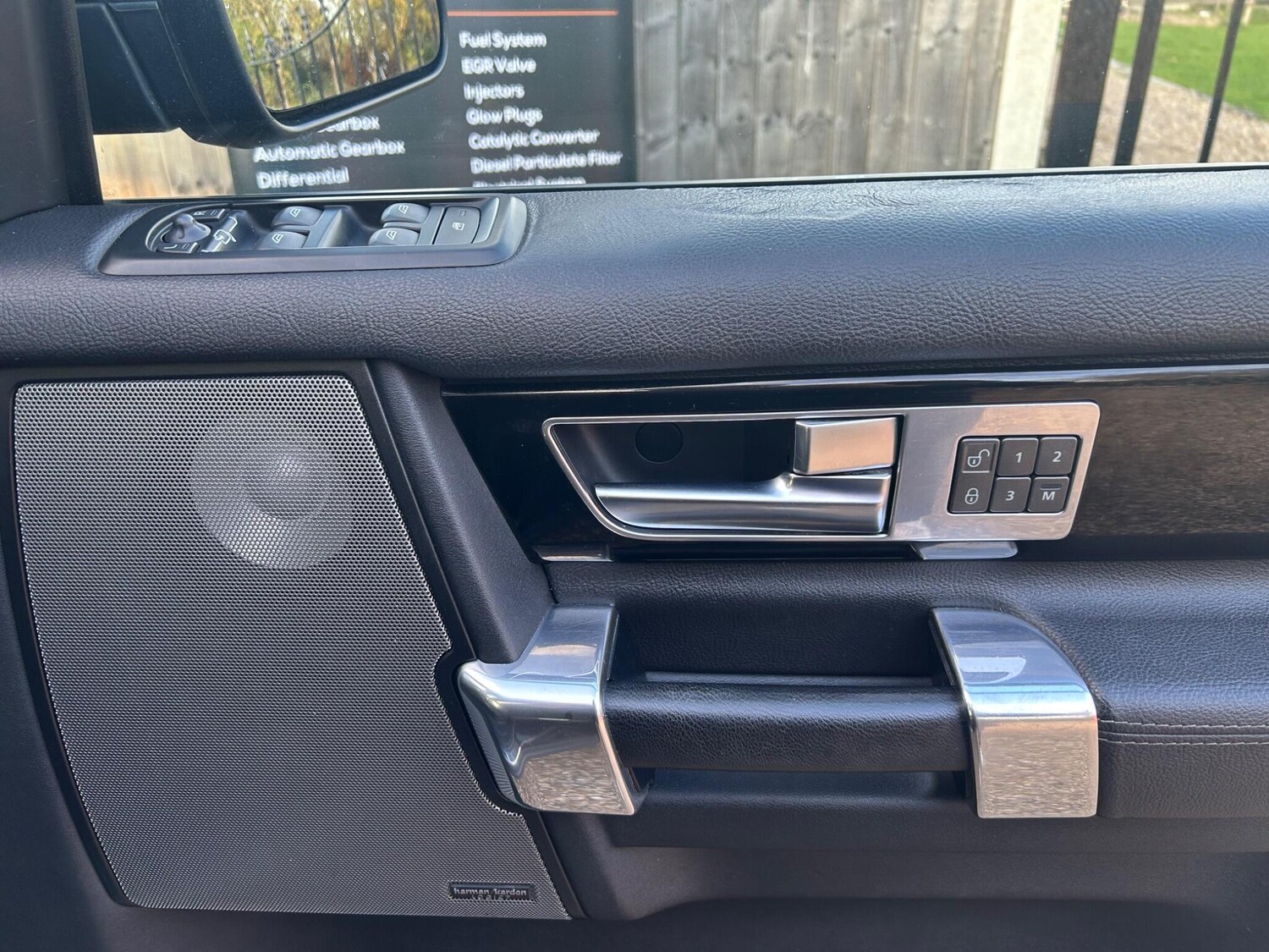 Used Land Rover Discovery 2010 for sale - 76619791: Photo 40