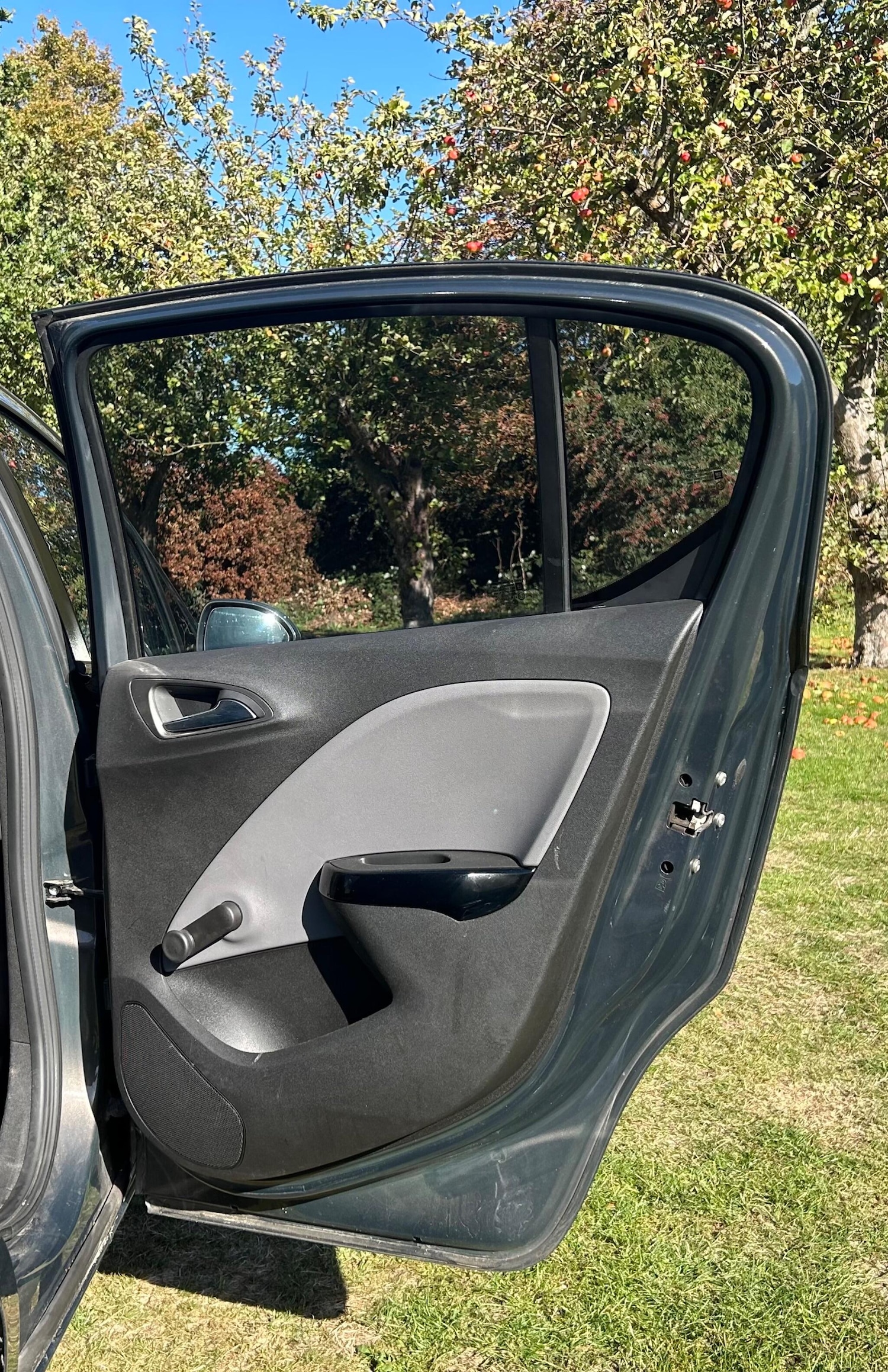 Used Vauxhall Corsa 2015 for sale - 76457987: Photo 24