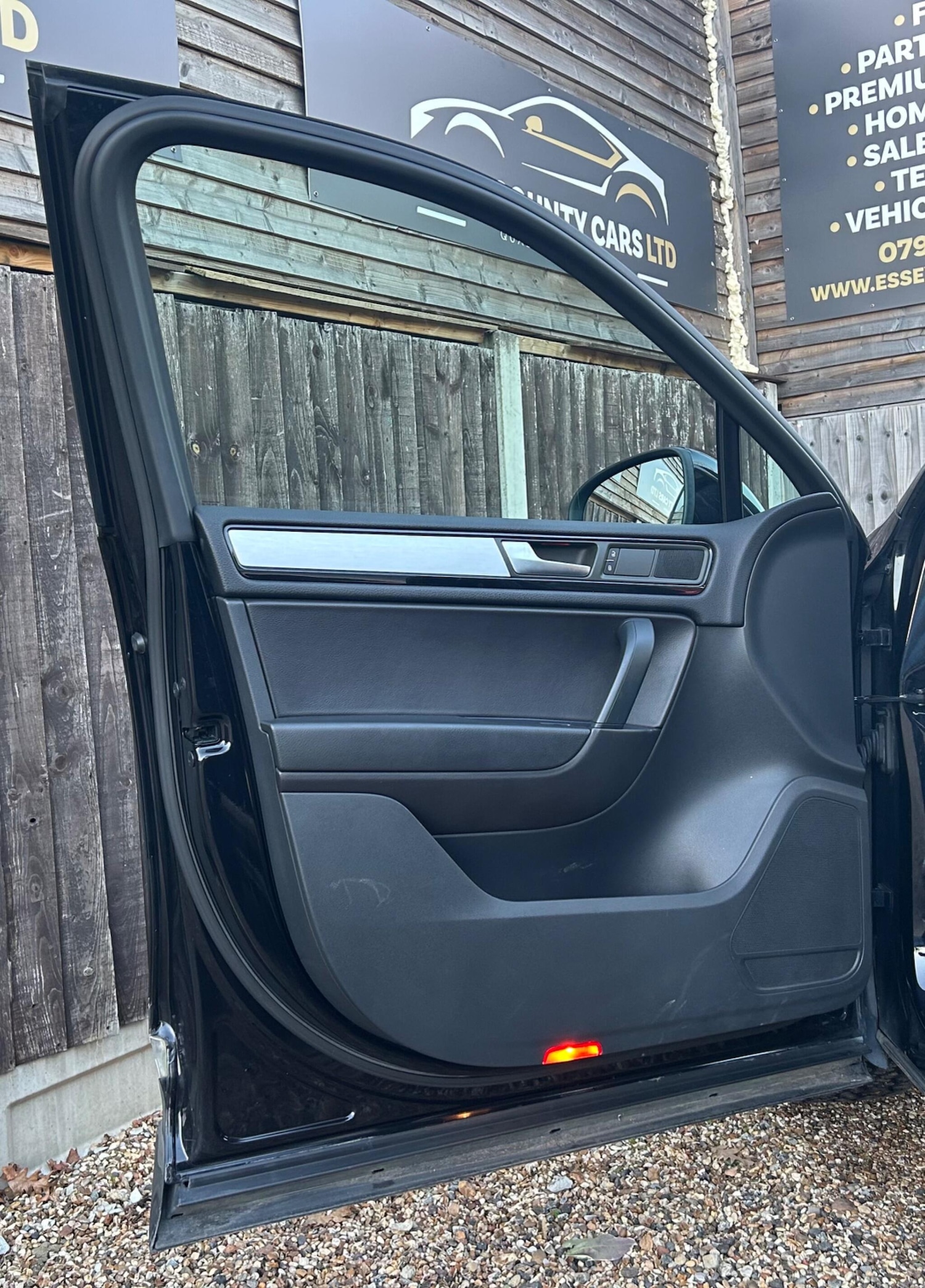 Used Volkswagen Touareg 2013 for sale - 77598636: Photo 26