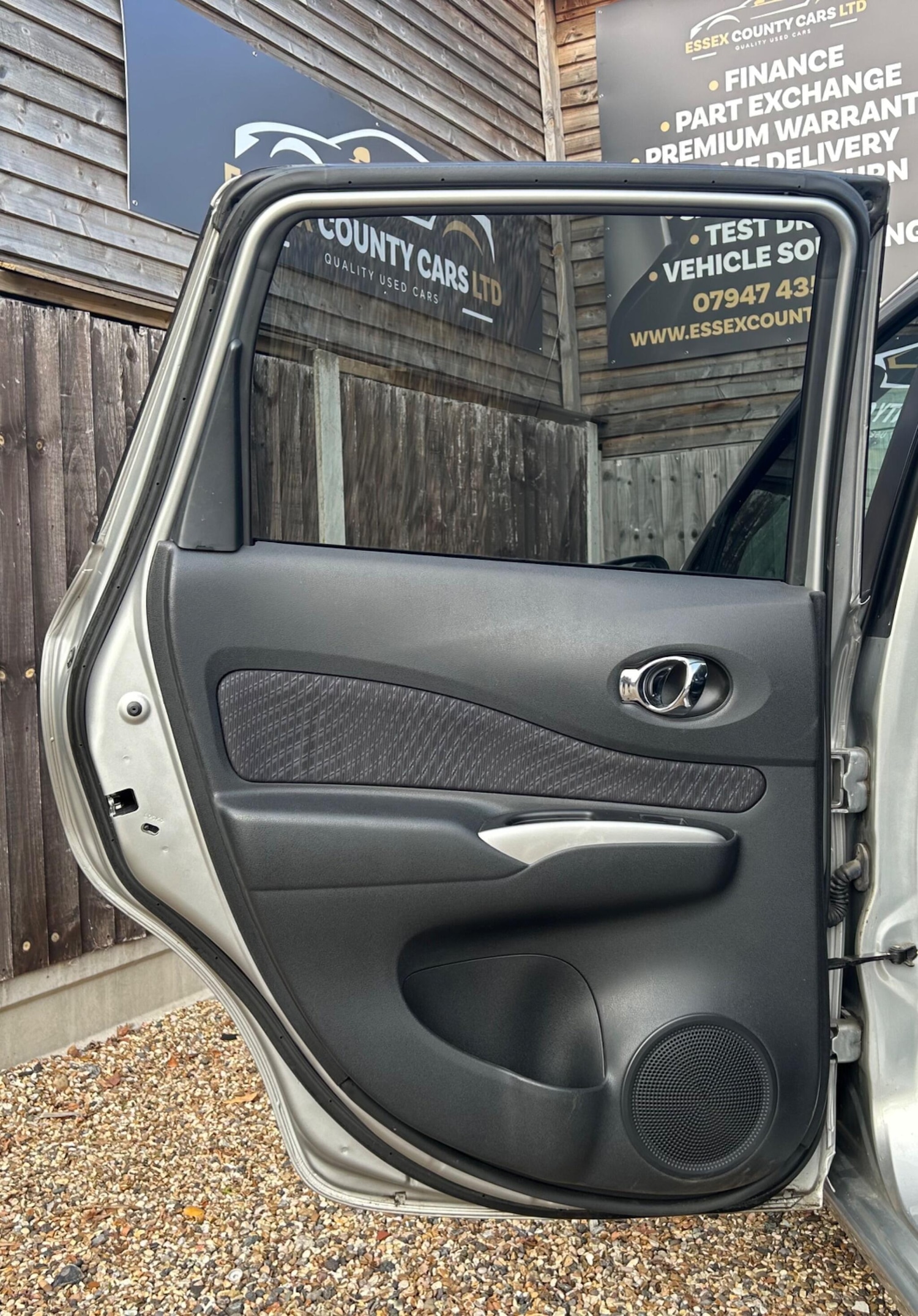 Used Nissan Note 2015 for sale - 76832805: Photo 23