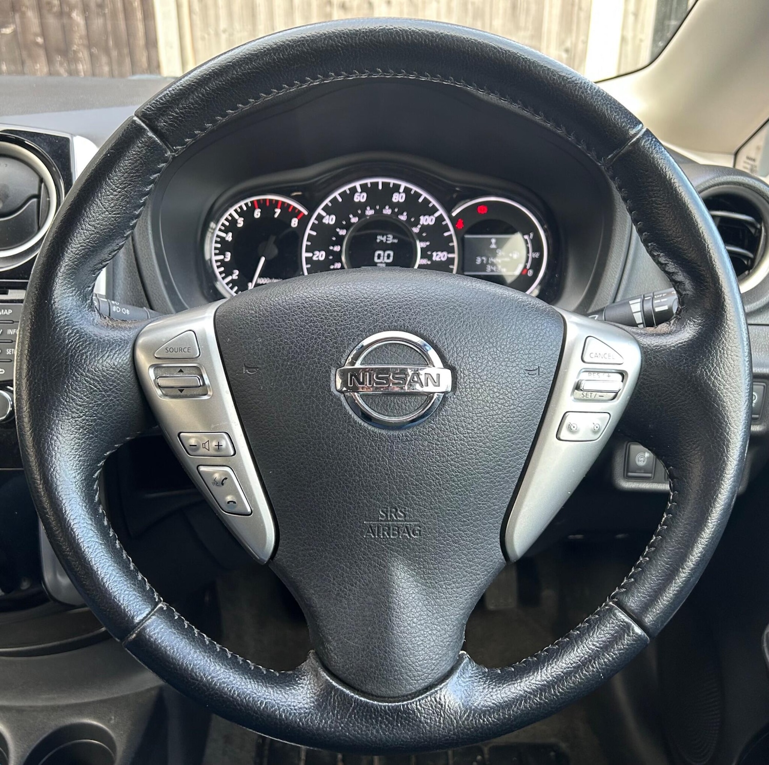 Used Nissan Note 2015 for sale - 76832805: Photo 37