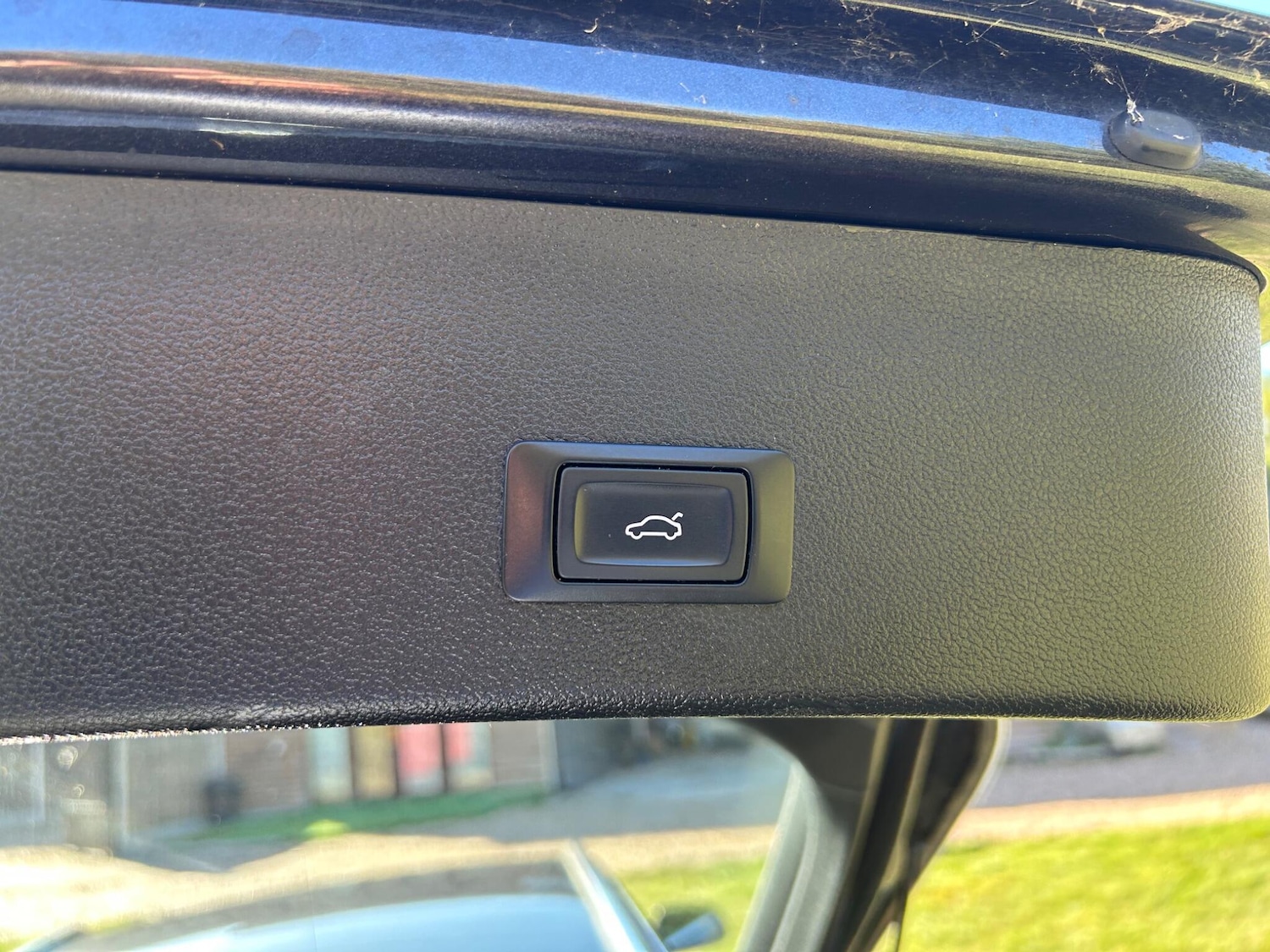 Used Audi A4 2014 for sale - 76619979: Photo 19