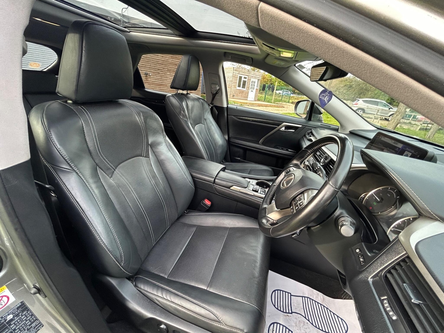 Used Lexus RX 2018 for sale - 76499172: Photo 18