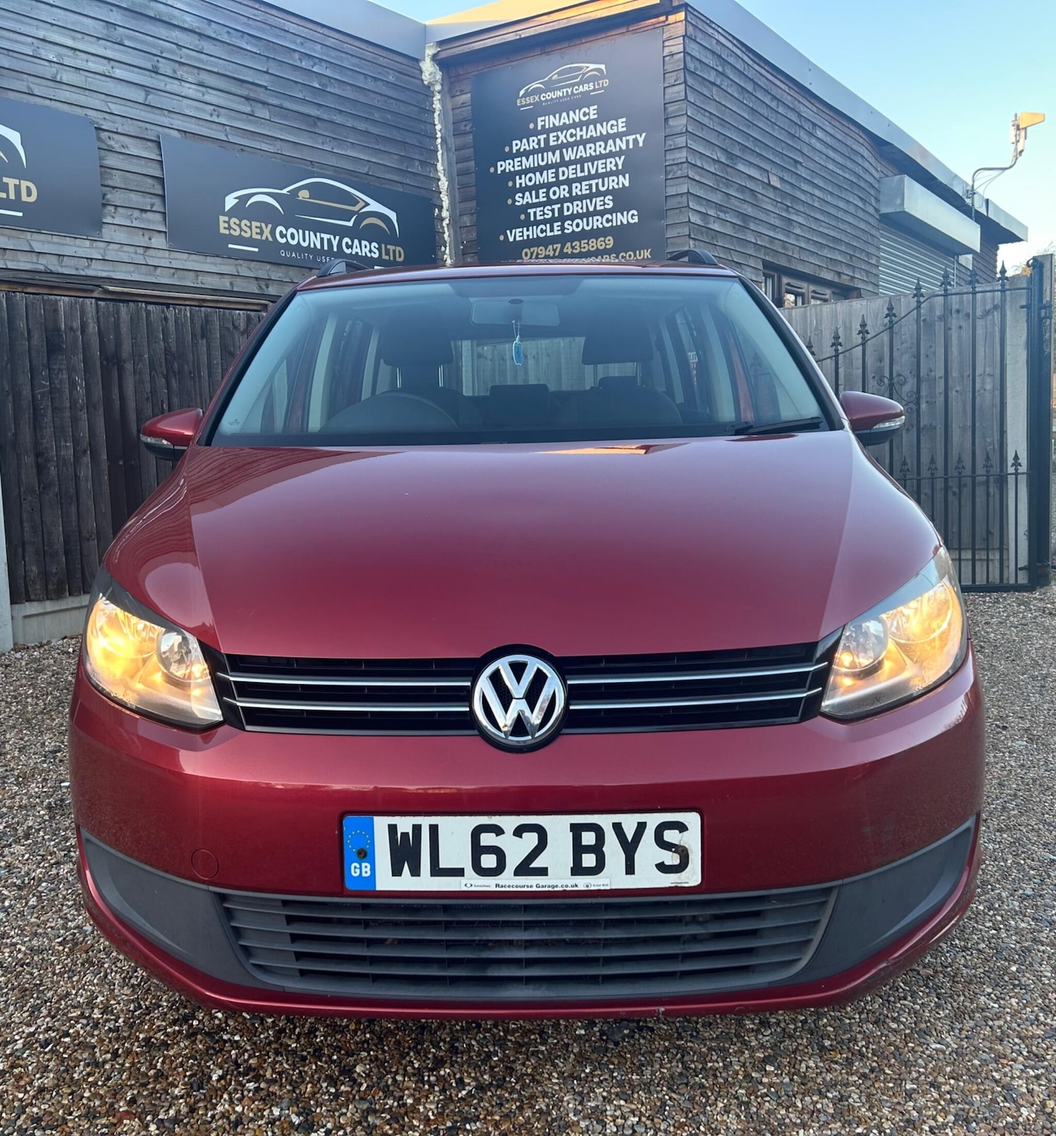 Used Volkswagen Touran 2012 for sale - 77163241: Photo 2