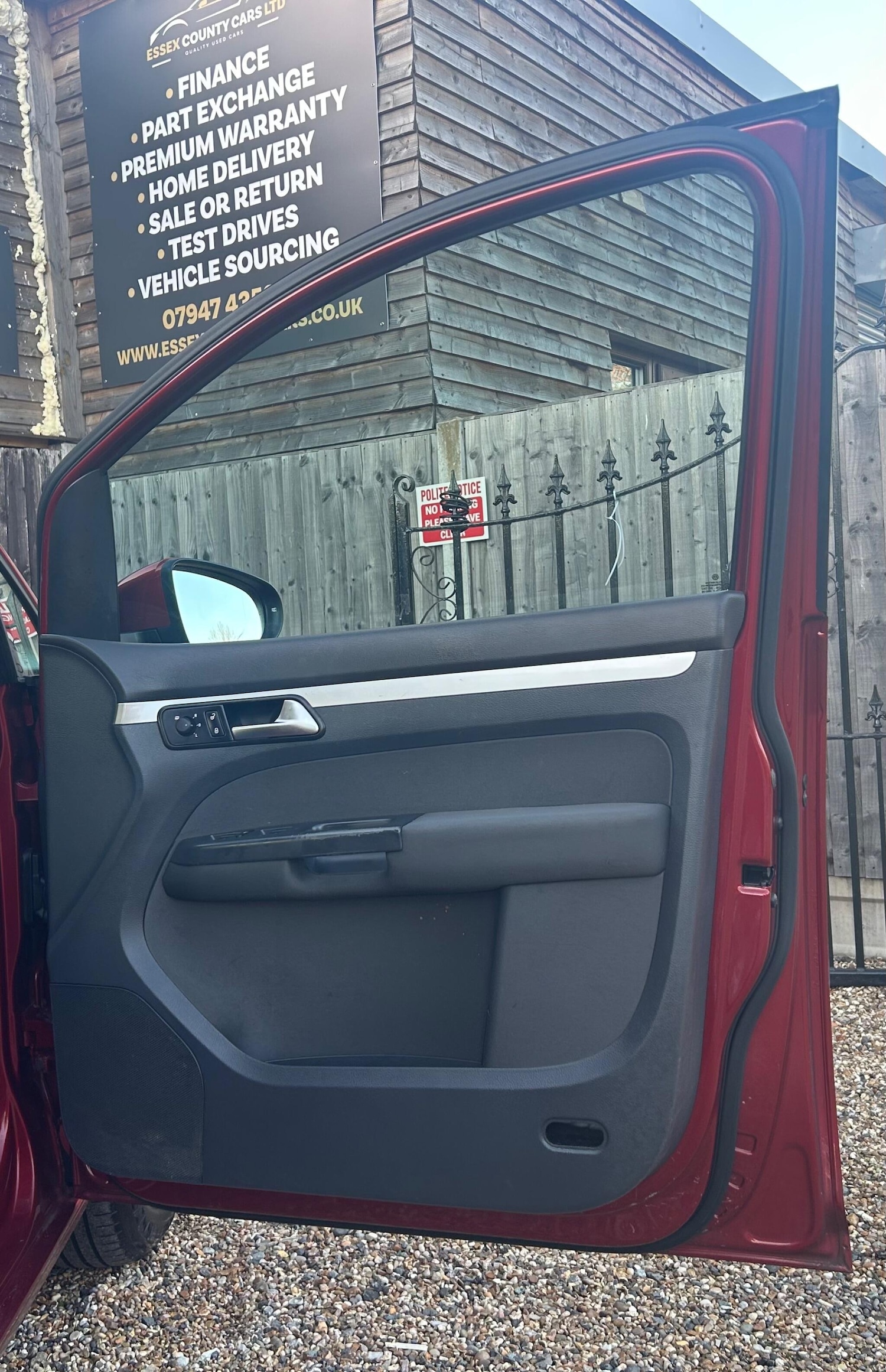 Used Volkswagen Touran 2012 for sale - 77163241: Photo 24