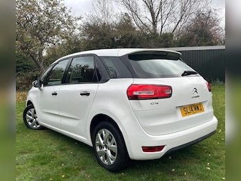 Used Citroen C4 Picasso 2014 for sale - 76991941: Photo