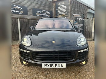 Used Porsche Cayenne 2016 for sale - 76728740: Photo