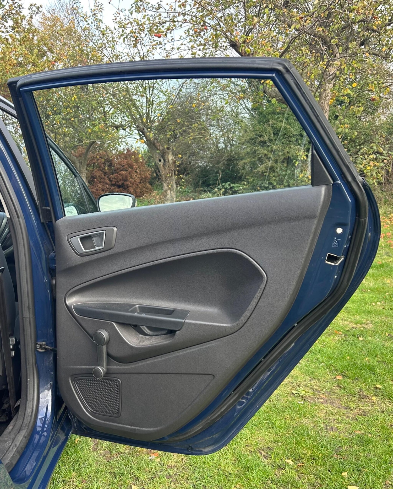 Used Ford Fiesta 2015 for sale - 76549616: Photo 14