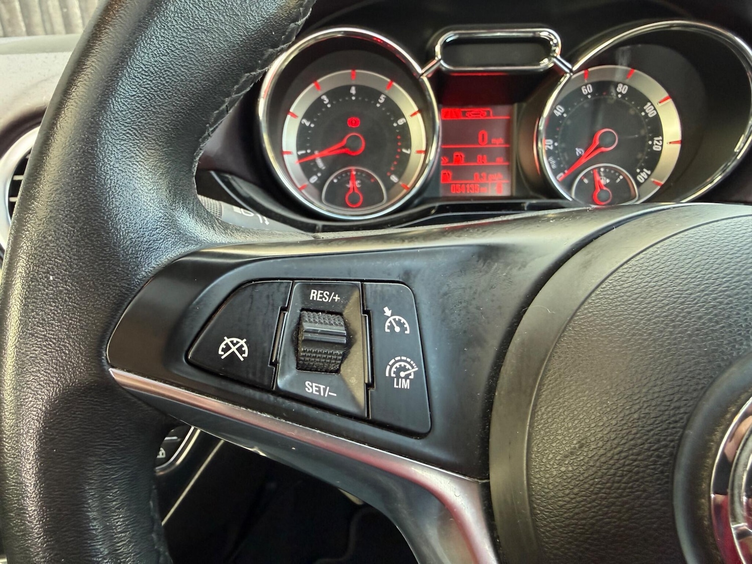 Used Vauxhall ADAM 2015 for sale - 77386253: Photo 16