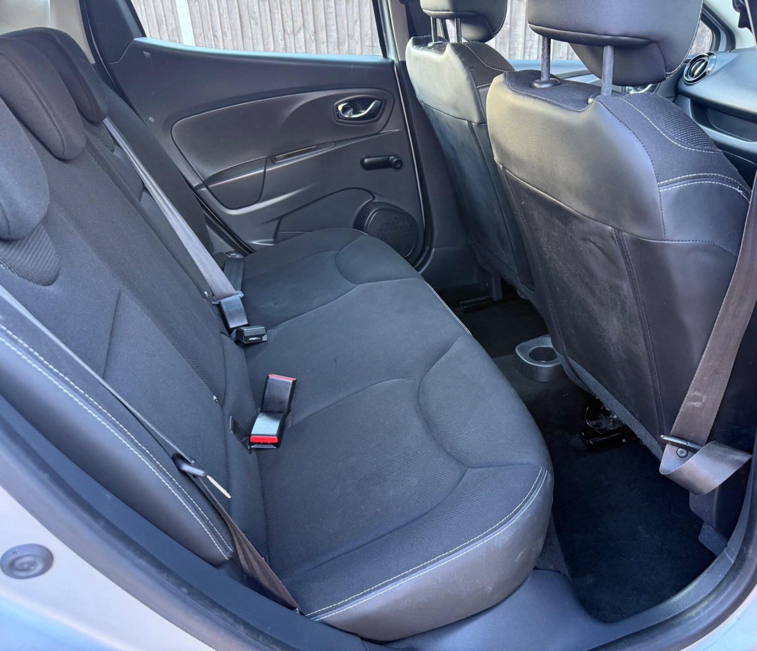 Used Renault Clio 2013 for sale - 77559212: Photo 15