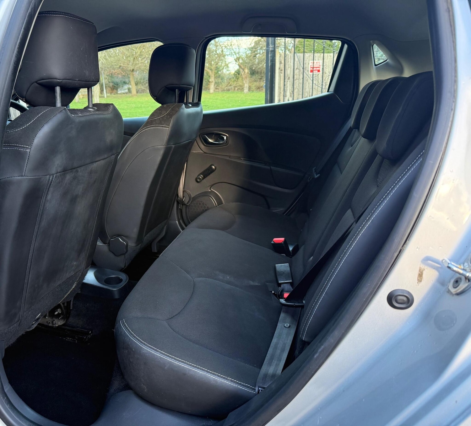 Used Renault Clio 2013 for sale - 77559212: Photo 17