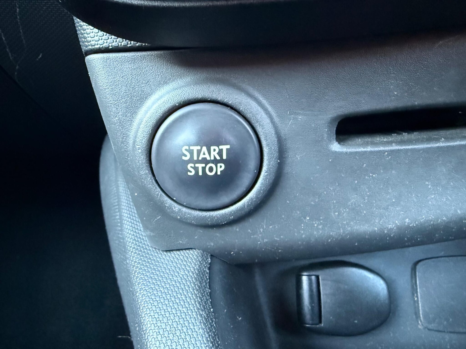 Used Renault Clio 2013 for sale - 77559212: Photo 22