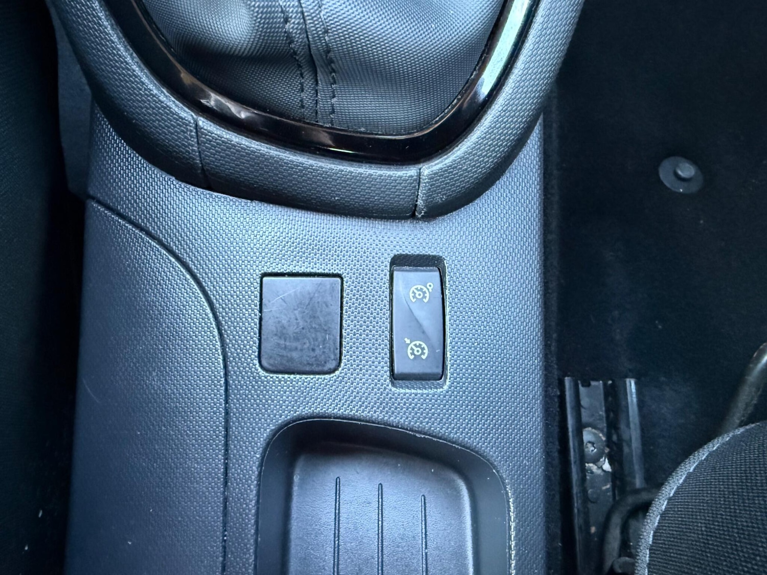 Used Renault Clio 2013 for sale - 77559212: Photo 23