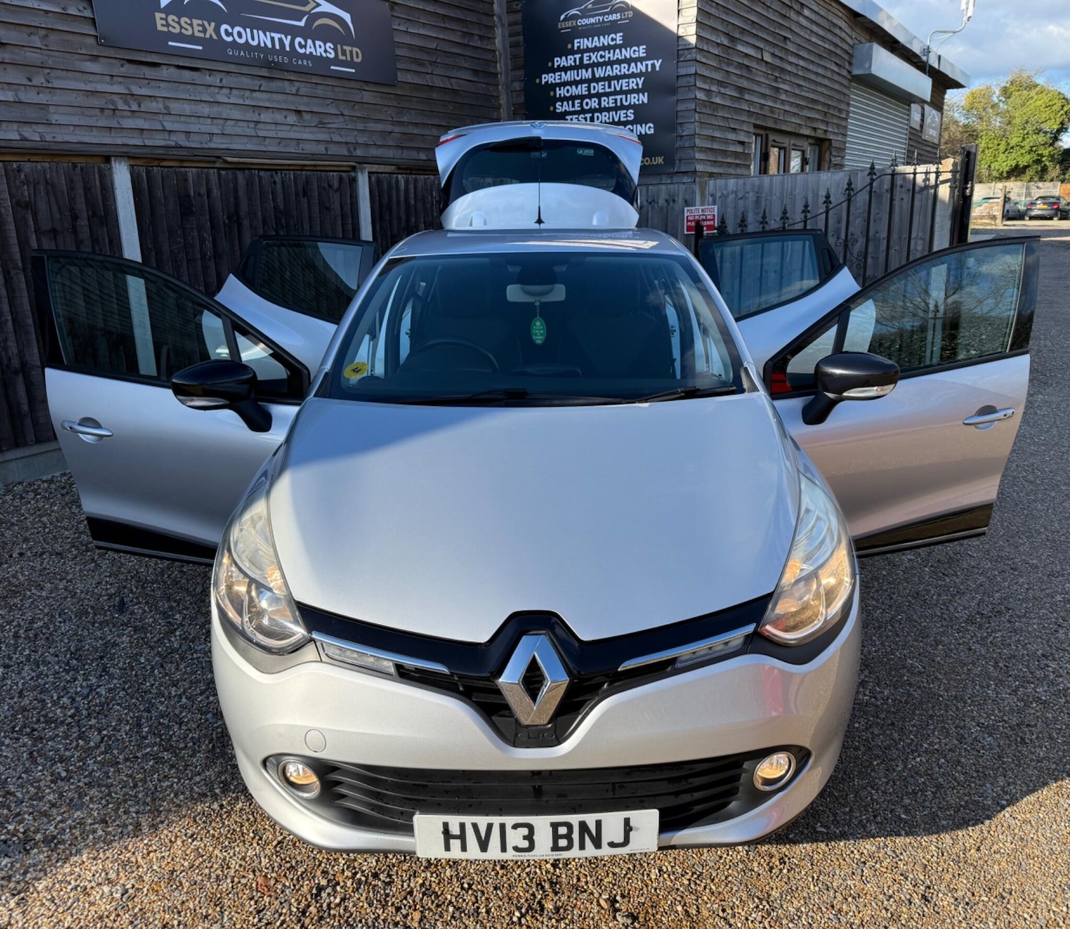 Used Renault Clio 2013 for sale - 77559212: Photo 4