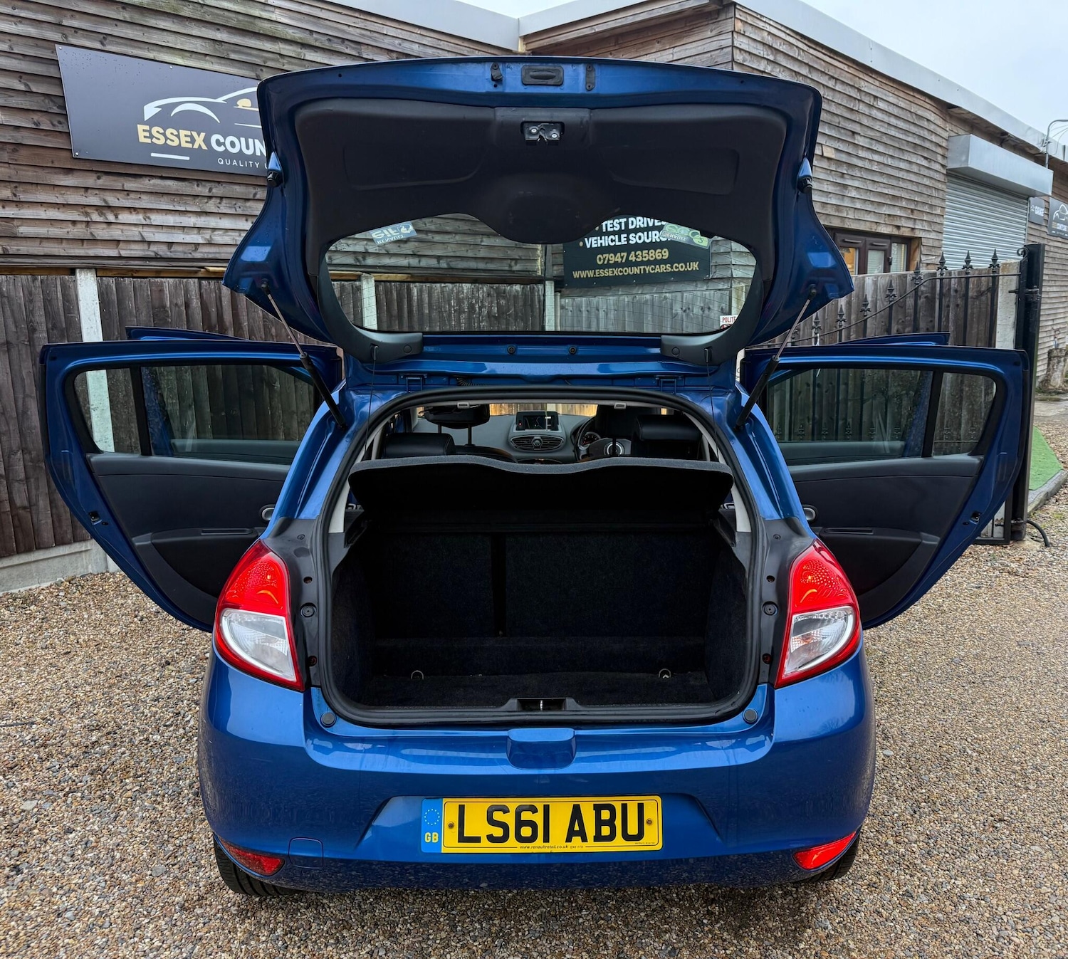 Used Renault Clio 2011 for sale - 77411801: Photo 26