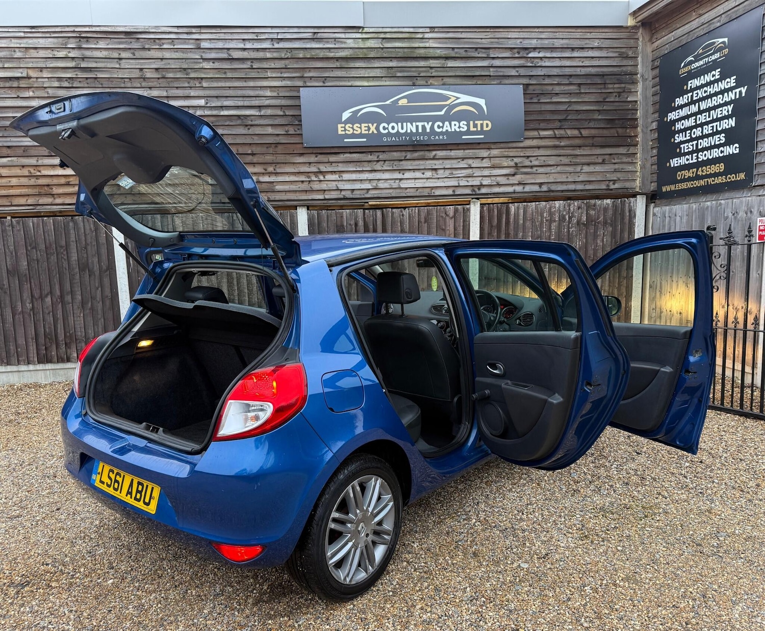 Used Renault Clio 2011 for sale - 77411801: Photo 31