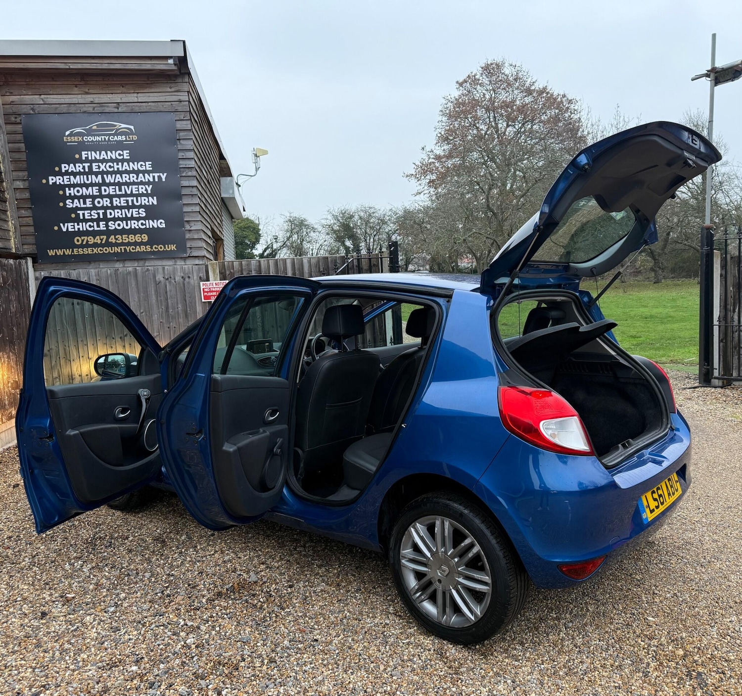 Used Renault Clio 2011 for sale - 77411801: Photo 32