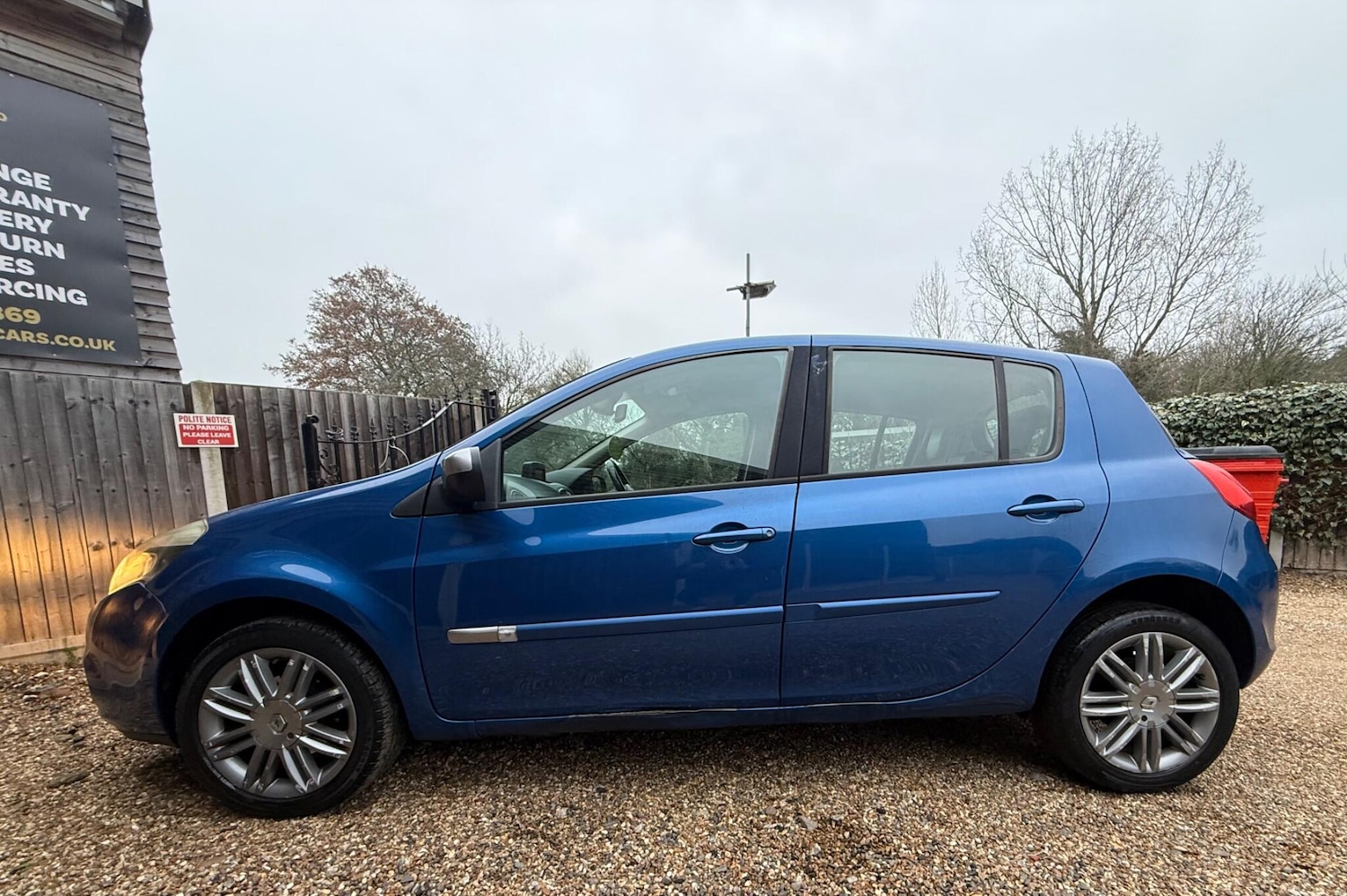 Used Renault Clio 2011 for sale - 77411801: Photo 4