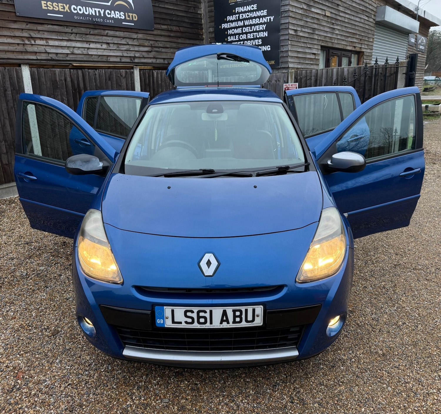 Used Renault Clio 2011 for sale - 77411801: Photo 5