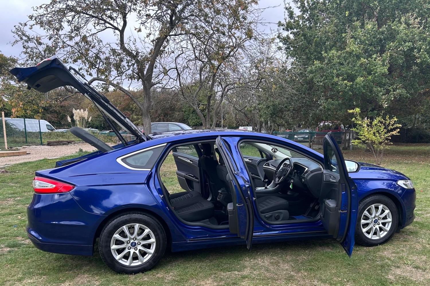 Used Ford Mondeo 2015 for sale - 76457360: Photo 12