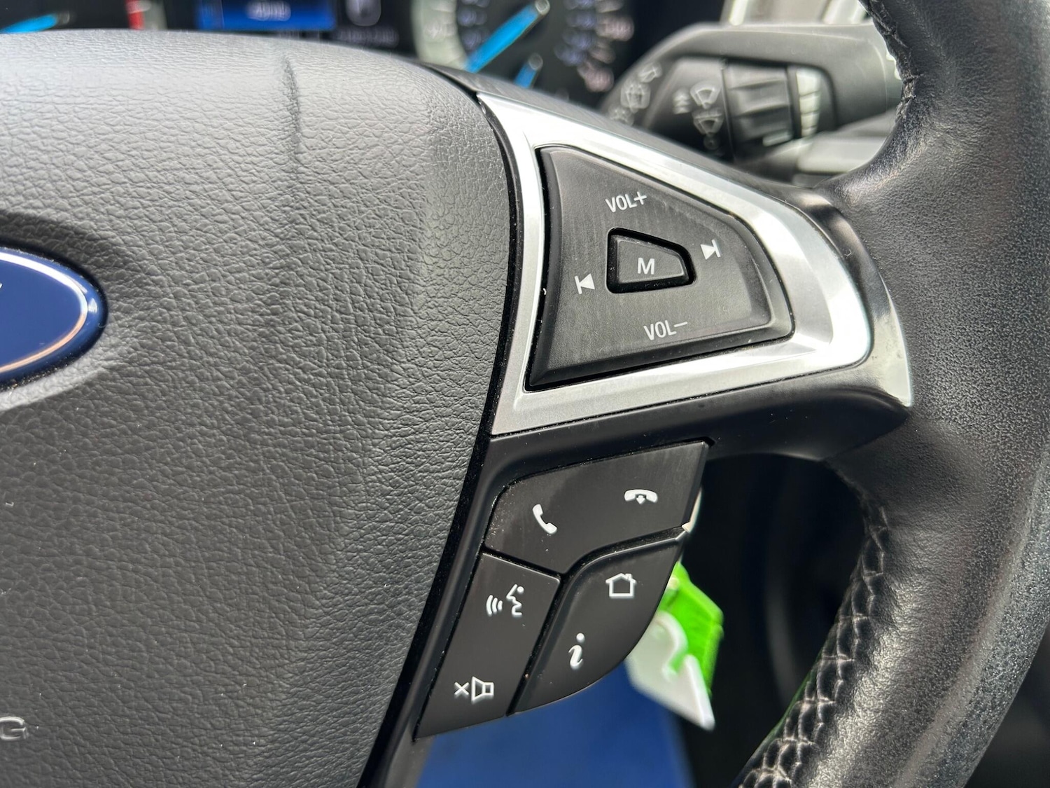 Used Ford Mondeo 2015 for sale - 76457360: Photo 25